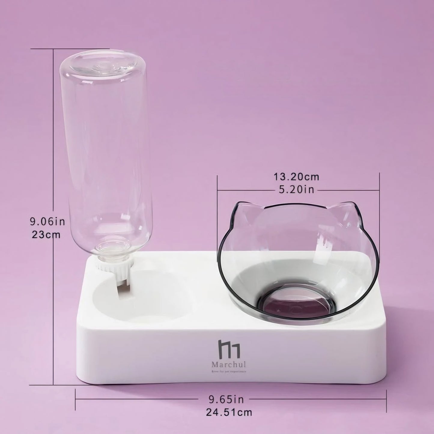 Comedero elevado con dispensador automático de agua.