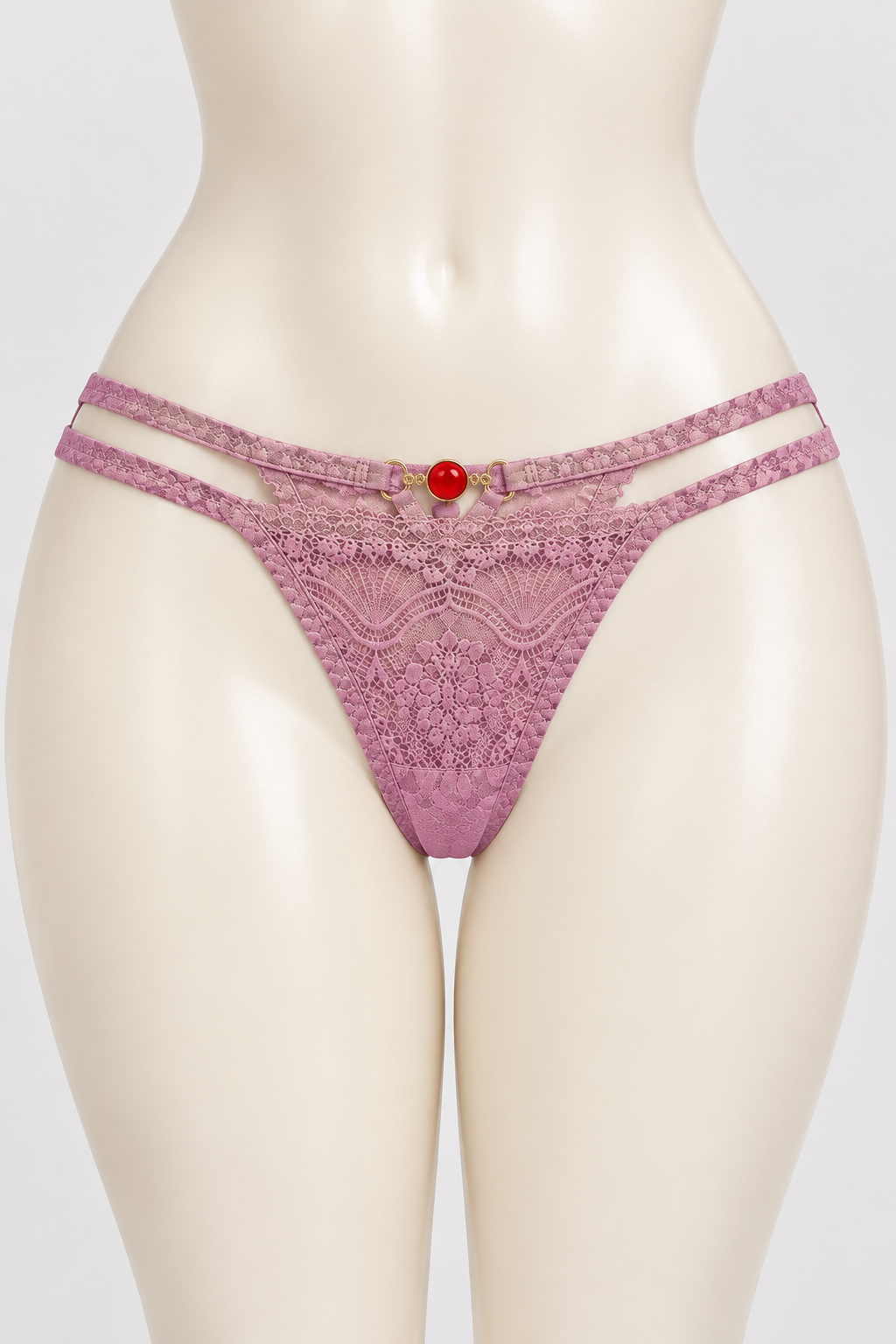 Prenda rosa viejo en maniquí